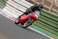 Vintage-motorcycle-club;eventdigitalimages;mallory-park;mallory-park-trackday-photographs;no-limits-trackdays;peter-wileman-photography;trackday-digital-images;trackday-photos;vmcc-festival-1000-bikes-photographs